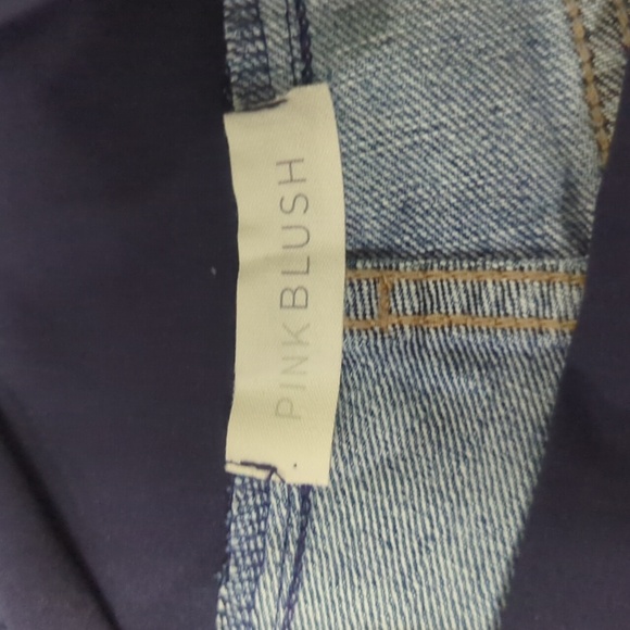 PINKBLUSH Distressed Maternity Denim Shorts ~ NWOT - Picture 10 of 13